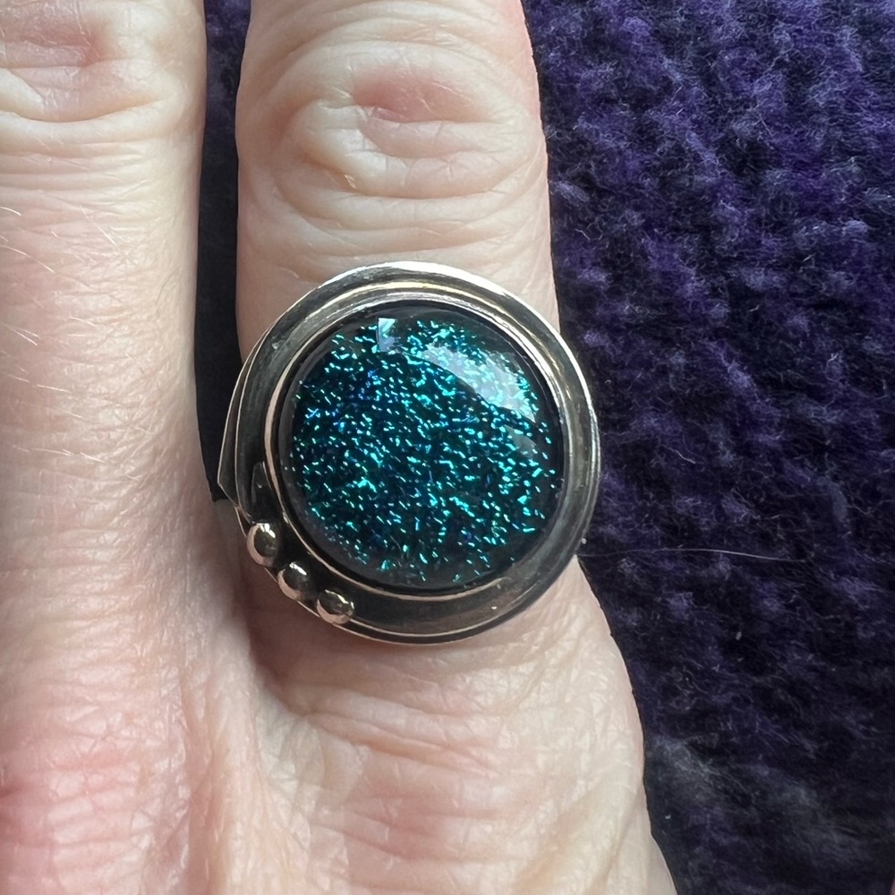 Dichroic glass ring